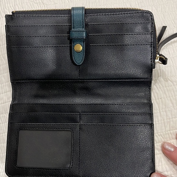 Fossil Wallet Perfect Condition - Picture 2 of 3